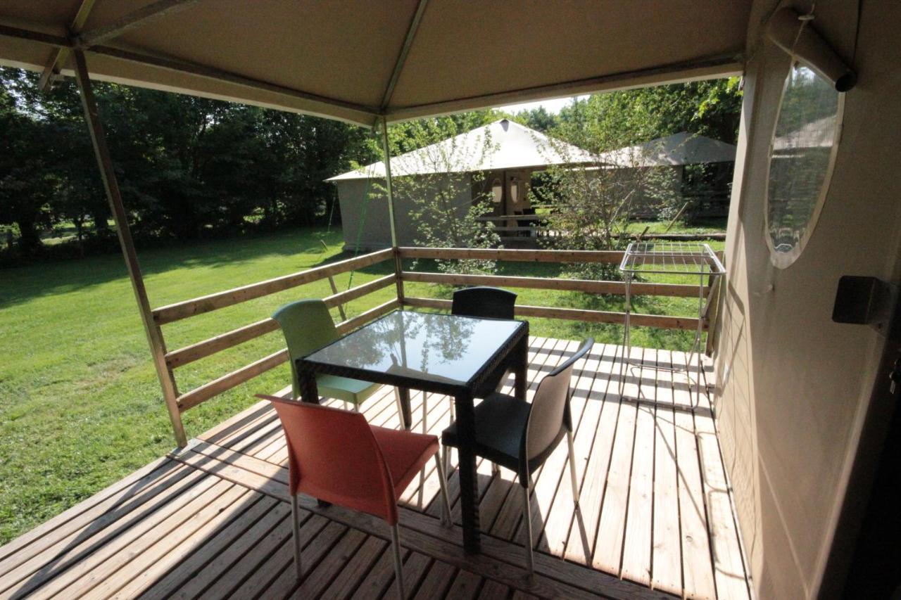 Camping L'Ilot Du Chail Sansais Dış mekan fotoğraf
