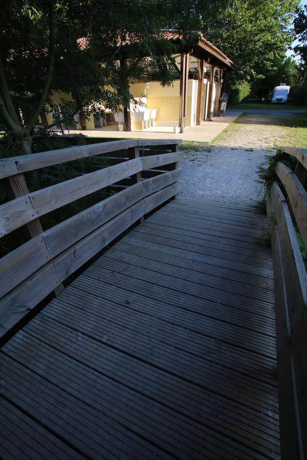 Camping L'Ilot Du Chail Sansais Dış mekan fotoğraf