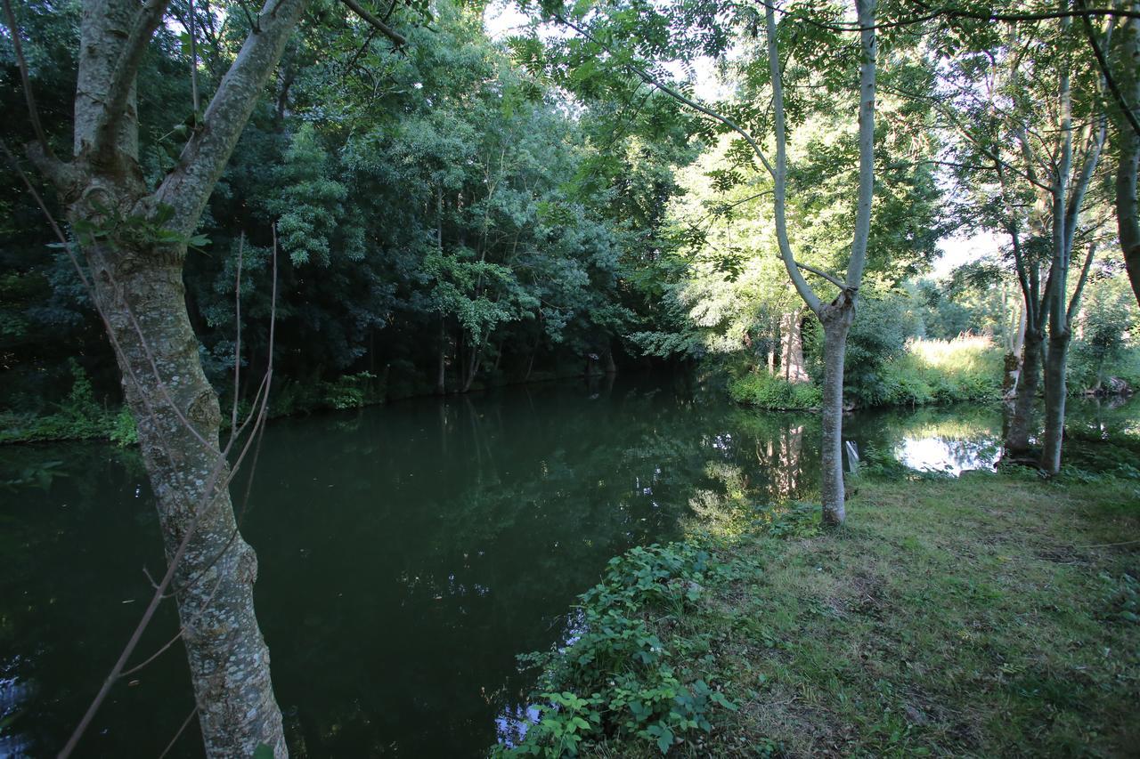 Camping L'Ilot Du Chail Sansais Dış mekan fotoğraf