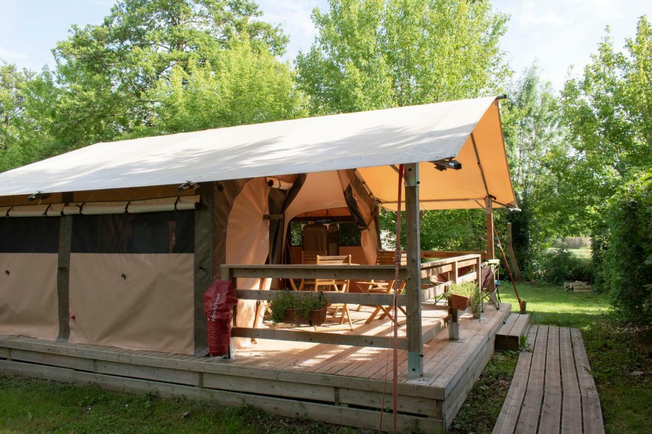 Camping L'Ilot Du Chail Sansais Dış mekan fotoğraf