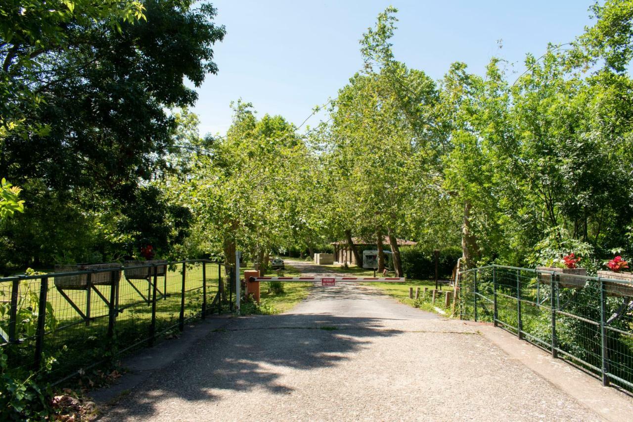 Camping L'Ilot Du Chail Sansais Dış mekan fotoğraf