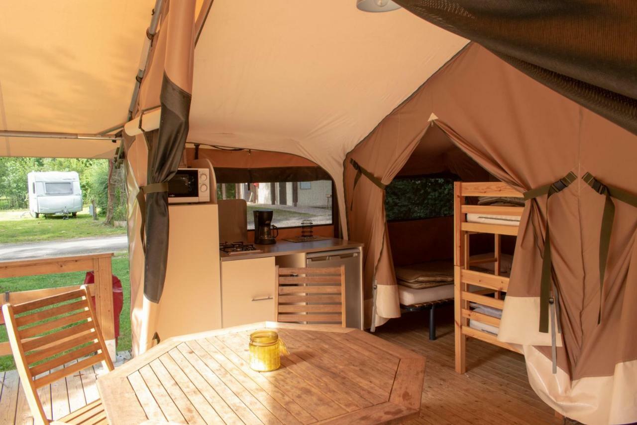 Camping L'Ilot Du Chail Sansais Dış mekan fotoğraf