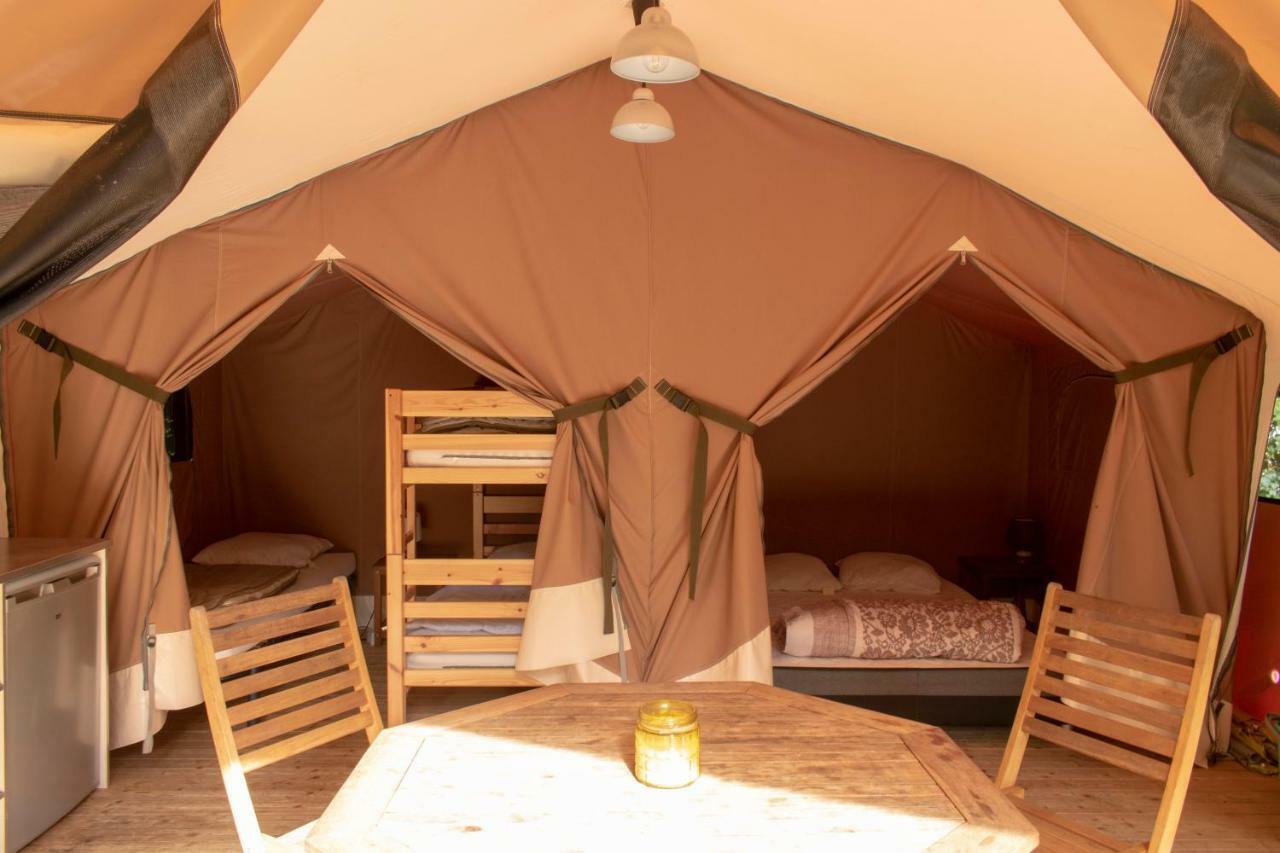 Camping L'Ilot Du Chail Sansais Dış mekan fotoğraf