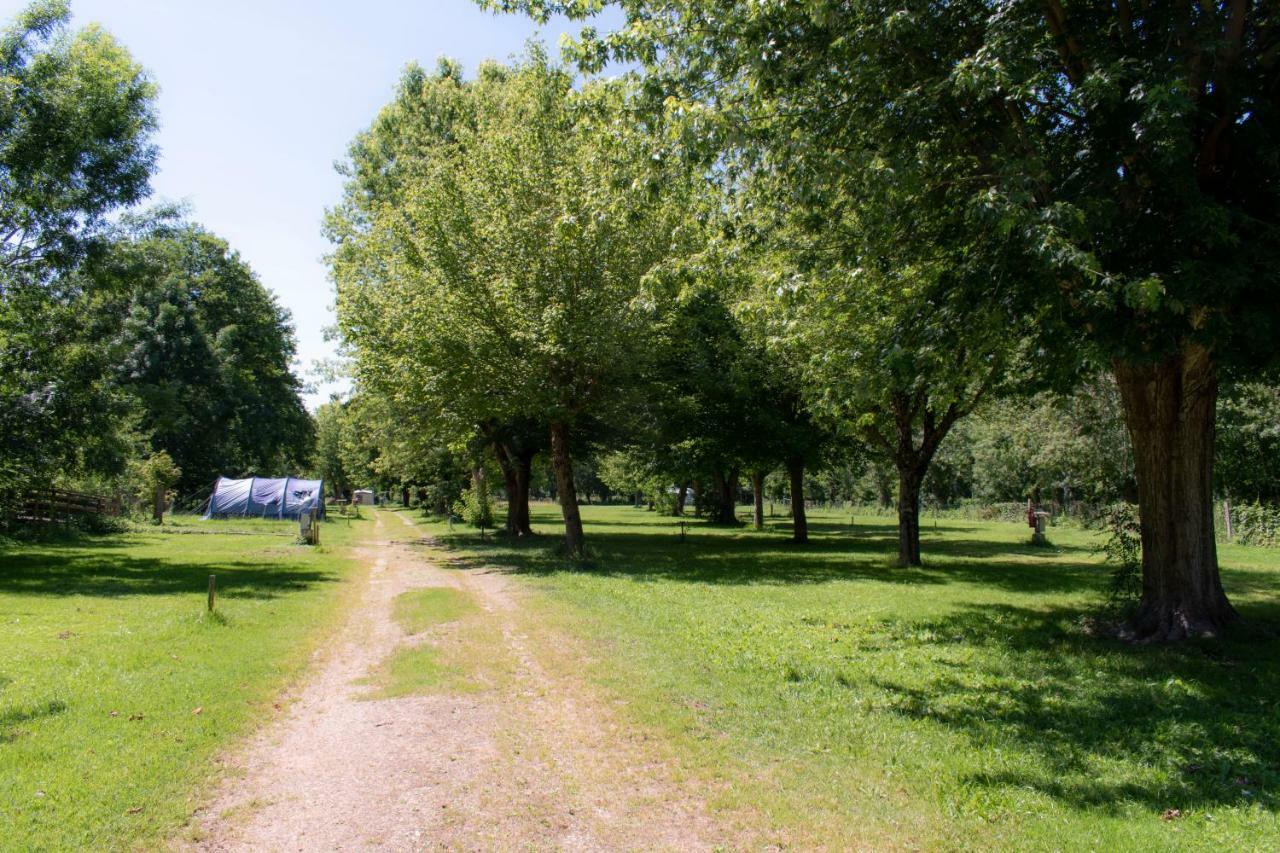 Camping L'Ilot Du Chail Sansais Dış mekan fotoğraf